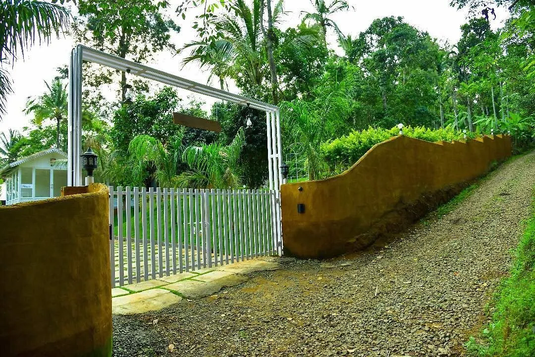 Aurum White Lily Resort Sultan Bathery