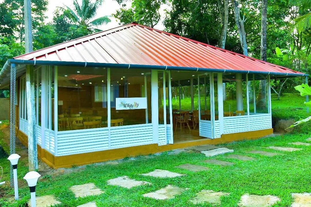 סולטאן באטרי Aurum White Lily Resort